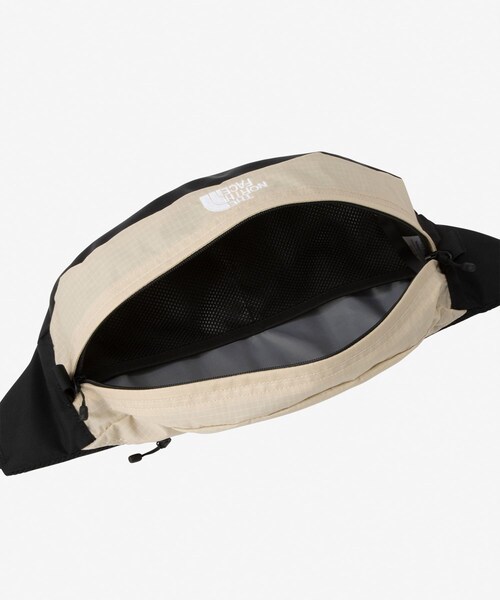 URBAN RESEARCH Sonny Label（アーバンリサーチサニーレーベル）の「THE NORTH FACE　Sweep（ショルダーバッグ・メンズ・ブラック/マッシュルーム/ブラックトポ・one）」の13枚目の写真