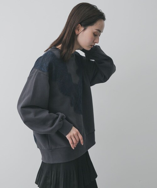 SENSE OF PLACE by URBAN RESEARCH（センスオブプレイスバイアーバンリサーチ）の「レースルーズスウェット（スウェット・レディース・GRAY/OATMEAL/CHARCOAL・One）」の7枚目の写真
