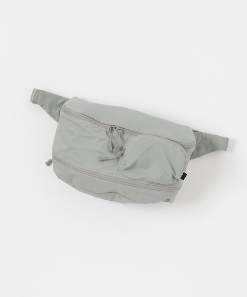 URBAN RESEARCH（アーバンリサーチ）の「DAIWA PIER39　Ws TRAVEL EX FANNY BAG（ボディバッグ/ウエストポーチ・メンズ・LT.GRAY・One）」の3枚目の写真