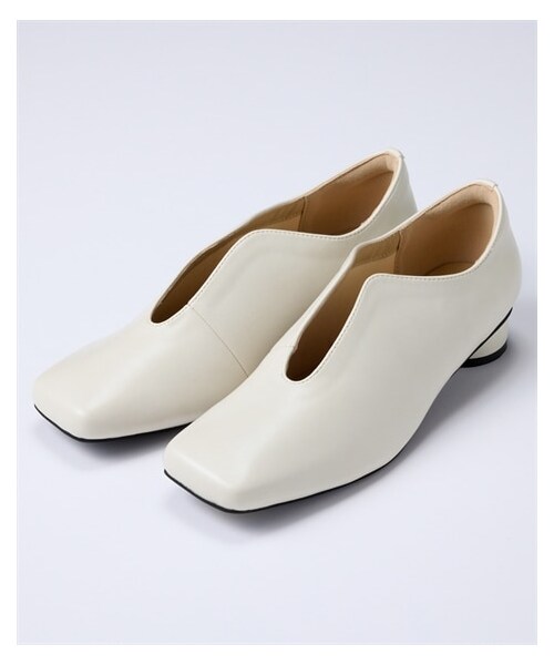 nissen（ニッセン）の「【ゆったり幅広】カッティングデザインパンプス（低反発中敷）（ワイズ４Ｅ）（パンプス・メンズ・黒/アイボリー/キャメル/グレージュ・M=23.0~23.5cm/4E/L=24.0~24.5cm/4E/LL=25.0~25.5cm/4E/3L=26.0~26.5cm/4E）」の11枚目の写真