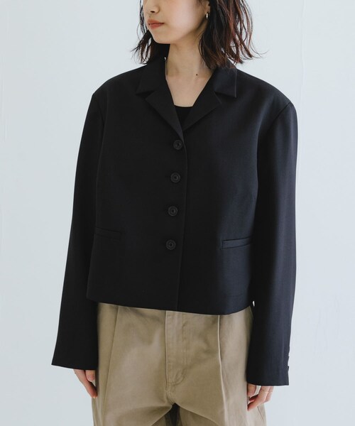 URBAN RESEARCH（アーバンリサーチ）の「new basic　ボックスショートジャケット（テーラードジャケット・レディース・BLACK/L.BEIGE・FREE）」の12枚目の写真