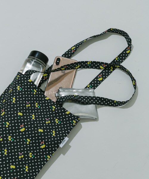 SMELLY（スメリー）の「プリントトートバッグS（トートバッグ・レディース・CHERRY/STRIPE/CHECK/DOT/FLOWER/EMBROIDERY・S）」の17枚目の写真