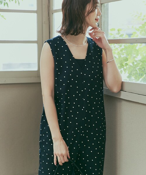 URBAN RESEARCH DOORS(アーバンリサーチドアーズ)の「リネンレーヨンドットオールインワン(サロペット/オーバーオール・レディース・NATURAL/BLACK・S/M)」の16枚目の写真