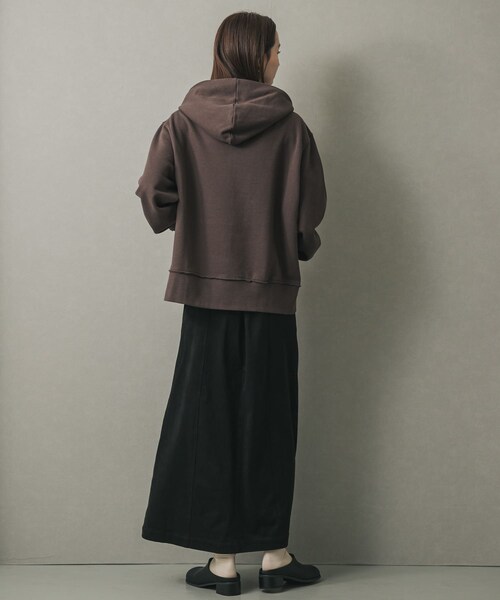 SENSE OF PLACE by URBAN RESEARCH（センスオブプレイスバイアーバンリサーチ）の「『別注』Champion×SENSE OF PLACE　ジップパーカー（パーカー・レディース・OATMEAL/BROWN/GREEN・one）」の9枚目の写真