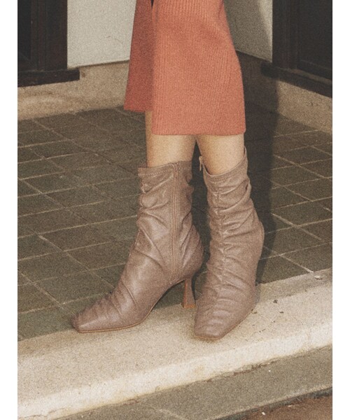 RESEXXY（リゼクシー）の「ギャザーデザインショートブーツ（ブーツ・レディース・ブラック/ベージュ・S/M/L）」の10枚目の写真