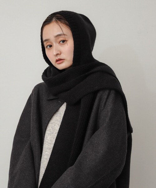 SENSE OF PLACE by URBAN RESEARCH（センスオブプレイスバイアーバンリサーチ）の「フードツキニットストール（ストール/ショール・レディース・IVORY/BLACK・one）」の2枚目の写真