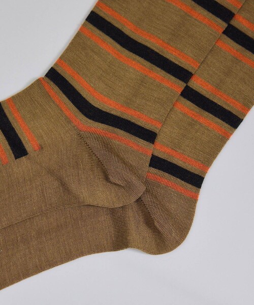 ADAM ET ROPE'(アダムエロペ)の「【CONLEAD(コンリード)】Border line Long / ボーダーソックス(ソックス/靴下・レディース・ブラック系/キャメル系/ワイン系・F)」の21枚目の写真