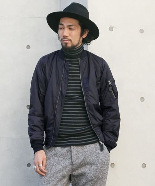 URBAN RESEARCH DOORS（アーバンリサーチドアーズ）の「ALPHA　ALPHA別注 MA-1（ミリタリージャケット・メンズ・NAVY/GREEN・M/L）」の6枚目の写真