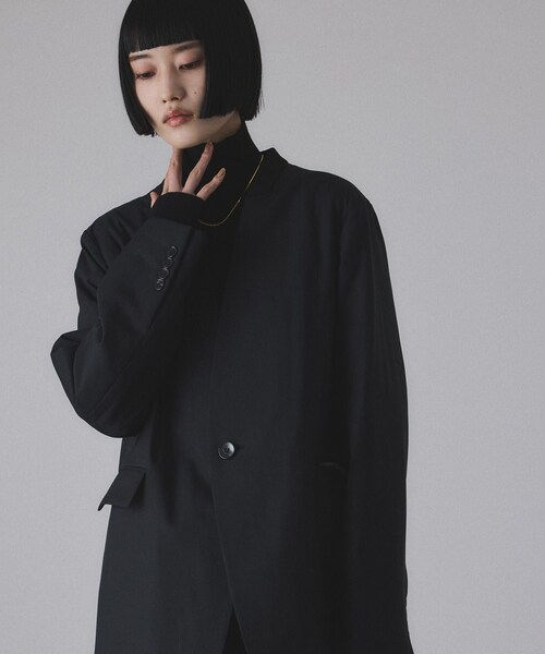 ADAM ET ROPE'（アダムエロペ）の「LIMONTAノーカラーダウンジャケット（ダウンジャケット/コート・レディース・ブラック/カーキ・F）」の13枚目の写真