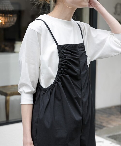 URBAN RESEARCH DOORS(アーバンリサーチドアーズ)の「FORK&SPOON サイドギャザーサロペット(サロペット/オーバーオール・レディース・KHAKI/BLACK・1/2)」の4枚目の写真