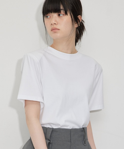 ADAM ET ROPE'(アダムエロペ)の「【KNOWHOW jewelry for ADAM ET ROPE'】別注 肩パッドTシャツ(Tシャツ/カットソー・レディース・ブラック/グレー/ホワイト・F)」の1枚目の写真