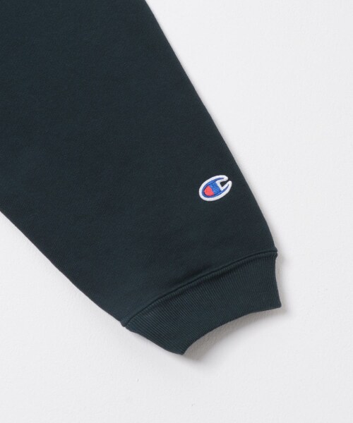 URBAN RESEARCH（アーバンリサーチ）の「『別注』Champion×Wide Dad　RW DAD SWEAT CREW-NECK（スウェット・メンズ・NAVY・1/2）」の16枚目の写真