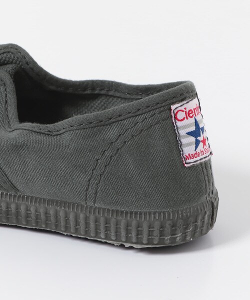 URBAN RESEARCH DOORS（アーバンリサーチドアーズ）の「Cienta　キャンバスシューズ(KIDS)（シューズ小物/雑貨・キッズ・NEGRO/BEIGE/ANTRACITA・17/18/19/20）」の17枚目の写真