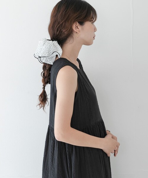 URBAN RESEARCH Sonny Label（アーバンリサーチサニーレーベル）の「ランダムドットシフォンシュシュ（ヘアゴム・レディース・ホワイト/ブラック・One）」の4枚目の写真