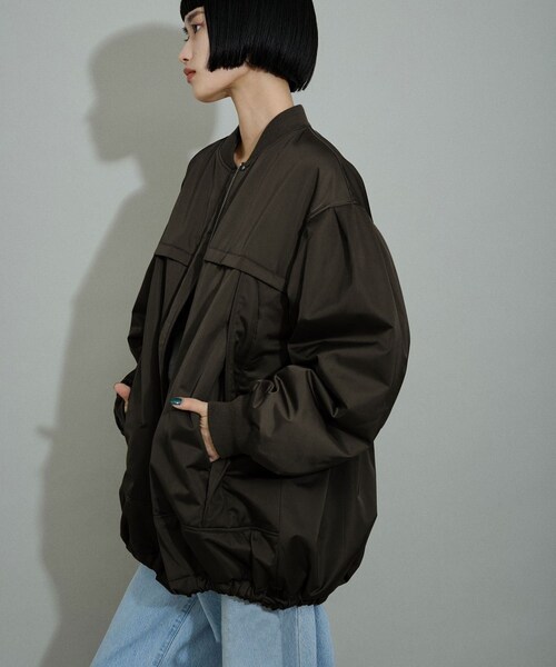 ADAM ET ROPE'(アダムエロペ)の「【WEB限定】・【定番】パフスリーブMA1(MA-1・レディース・ブラック/ダークブラウン/ブラウン・F)」の21枚目の写真