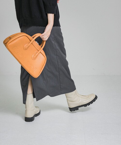 URBAN RESEARCH（アーバンリサーチ）の「『25周年別注』CAMINANDO　CENTER ZIP BOOTS（ブーツ・レディース・BLACK/別注IVORY・6/7/8）」の8枚目の写真