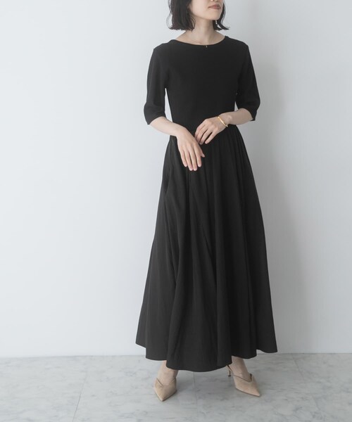 URBAN RESEARCH ROSSO（アーバンリサーチロッソ）の「『一部WEB限定カラー』ニットドッキングワンピース（ワンピース・レディース・OFF×OFF/BLK×BLK/BE×BLK・Free）」の20枚目の写真