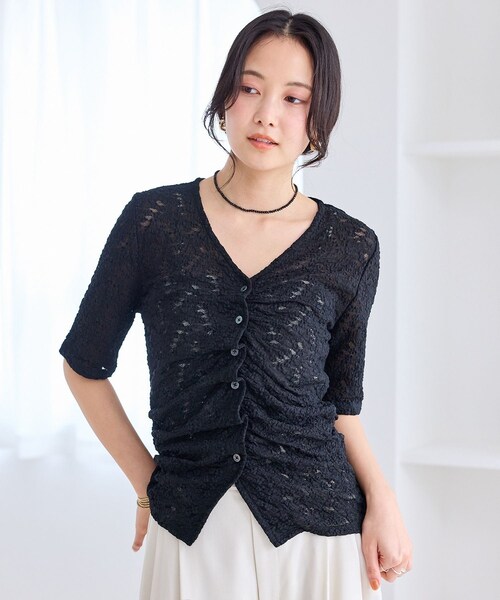 VIS(ビス)の「レース半袖フロントギャザートップス(Tシャツ/カットソー・レディース・ブラック/キナリ・F)」の2枚目の写真