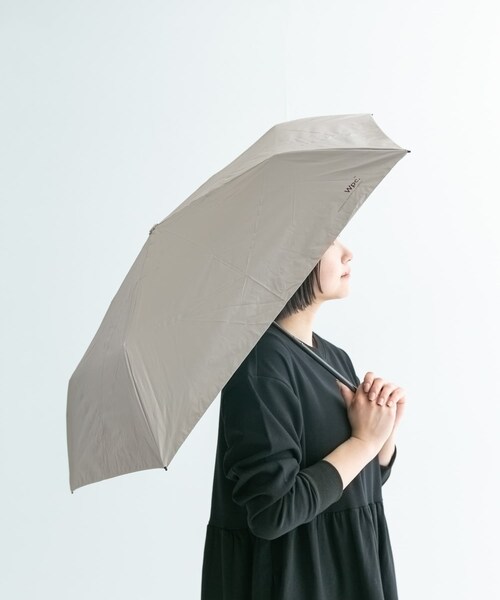 URBAN RESEARCH Sonny Label（アーバンリサーチサニーレーベル）の「Wpc.　晴雨兼用超軽量ソリッドミニ（長傘・レディース・ベージュ/オフ/ブラック・one）」の3枚目の写真