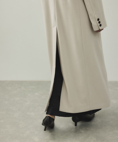 ADAM ET ROPE'（アダムエロペ）の「【EMOELLE】ピークドラペルダブルコート（チェスターコート・レディース・ブラック/ベージュ系・36/38）」の19枚目の写真
