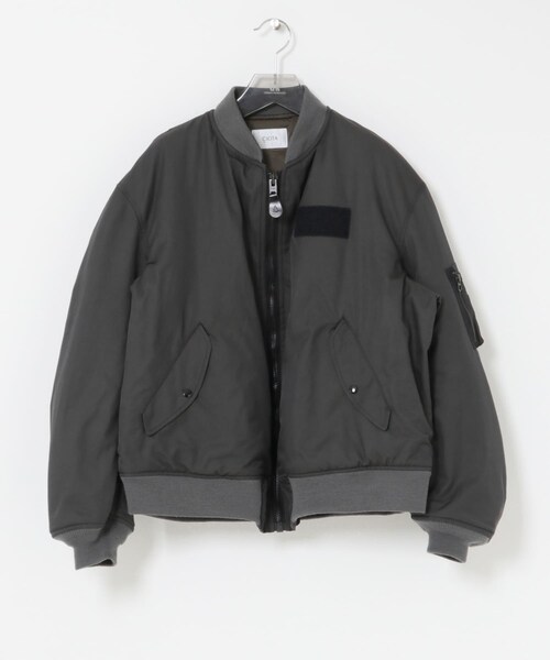 URBAN RESEARCH（アーバンリサーチ）の「CIOTA　MA-1 Flight Jacket（MA-1・メンズ・CG/Black・5/6）」の3枚目の写真