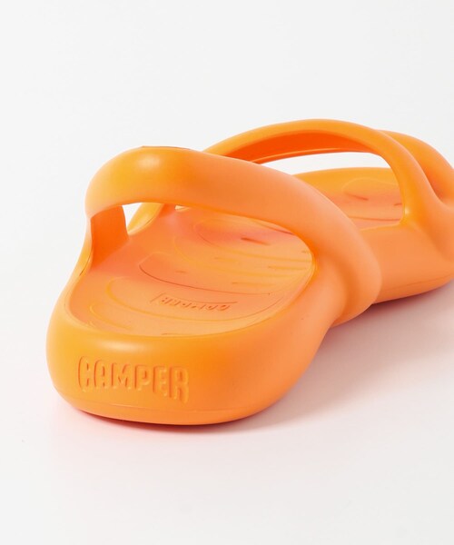THE GOODLAND MARKET（ザグッドランドマーケット）の「CAMPER　KOBARAH FLAT（サンダル・レディース・001BLK/017ORG・37/38/39）」の15枚目の写真