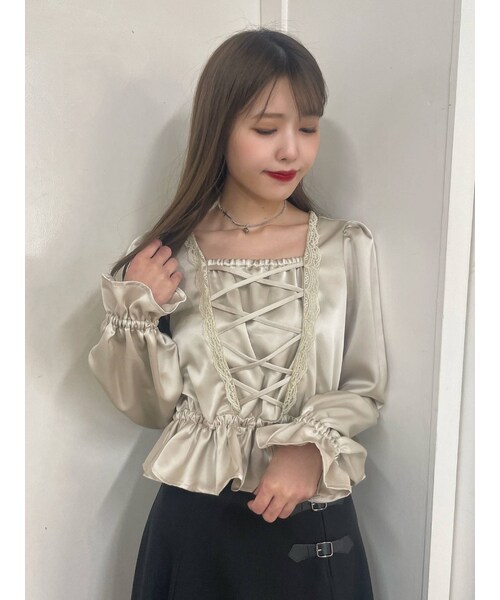 EATME（イートミー）の「FRONTレースアップペプラムブラウス（セットアップ可能）（シャツ/ブラウス・レディース・ブラック/ベージュ/ミックス・F）」の6枚目の写真