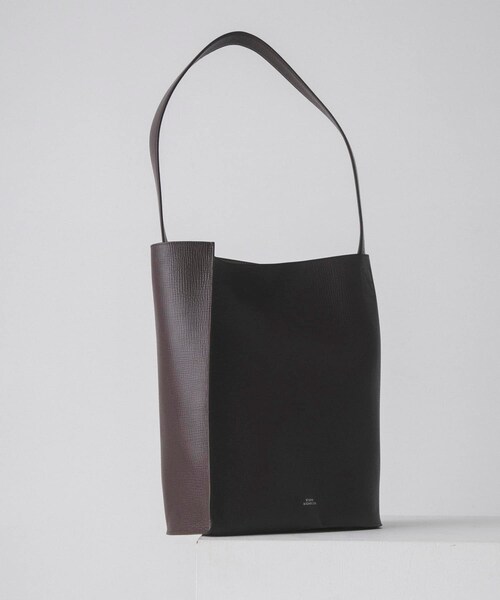URBAN RESEARCH（アーバンリサーチ）の「STUDIO NICHOLSON　HOBO BAG TYPE1（ショルダーバッグ・レディース・CONKER/D NAVY/ELEPHANT・FREE）」の8枚目の写真