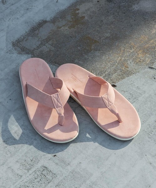 ITEMS URBANRESEARCH（アイテムズ アーバンリサーチ）の「エコレザートングサンダル（サンダル・メンズ・BEG/BLK/GRN/PNK・26.5/27.5）」の4枚目の写真