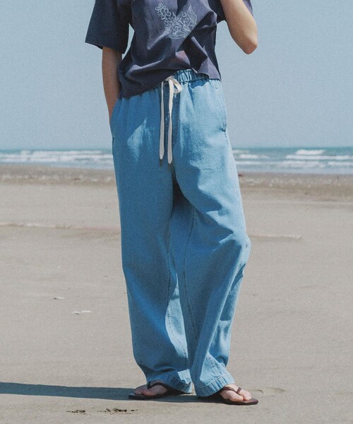 URBAN RESEARCH Sonny Label（アーバンリサーチサニーレーベル）の「イージーカーブデニムパンツ（デニムパンツ・レディース・インディゴ/L.インディゴ・36/38）」の3枚目の写真