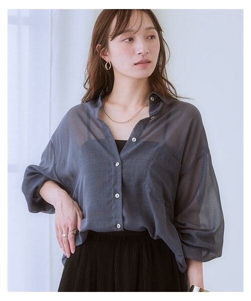 nissen（ニッセン）の「ロング丈シアーシャツ＜大きいサイズ有＞（シャツ/ブラウス・レディース・ブルー系ストライプ/オフホワイト/チャコールグレー/ソフトイエロー/ブラウン系ストライプ・S/M/L/LL/3L/4L/5L/6L）」の3枚目の写真