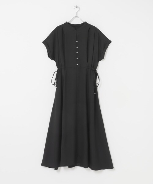 URBAN RESEARCH ROSSO（アーバンリサーチロッソ）の「ウォッシャブルセミシアー2WAYネックワンピース（ワンピース・レディース・BROWN/BLUE/BLACK・Free）」の12枚目の写真