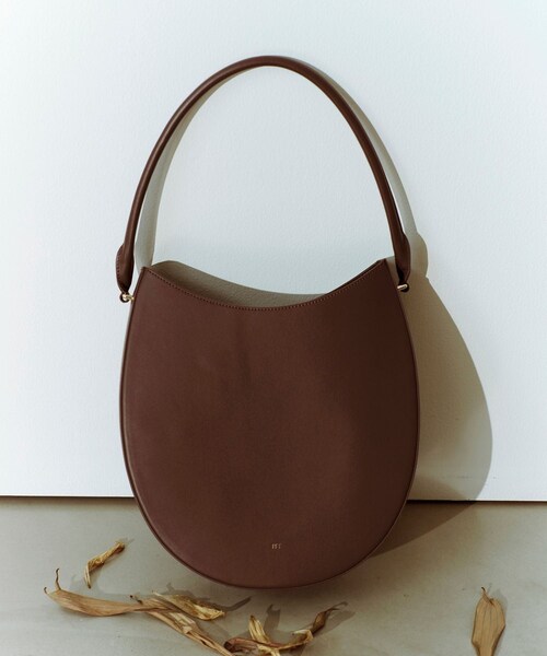 ADAM ET ROPE'(アダムエロペ)の「【PFT】Tamago Medium バッグ(ショルダーバッグ・レディース・ホワイト/ブラウン/キャメル・F)」の10枚目の写真