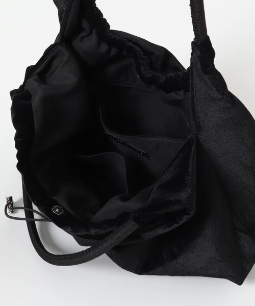SENSE OF PLACE by URBAN RESEARCH(センスオブプレイスバイアーバンリサーチ)の「ベロアギャザーバッグ(トートバッグ・レディース・IVORY/BLACK/CAMEL・One)」の10枚目の写真