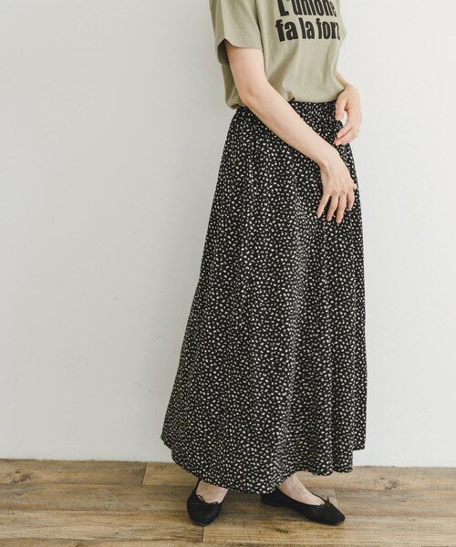 ITEMS URBANRESEARCH（アイテムズ アーバンリサーチ）の「ガラロングスカート（スカート・レディース・BLK/BRN・FREE）」の5枚目の写真