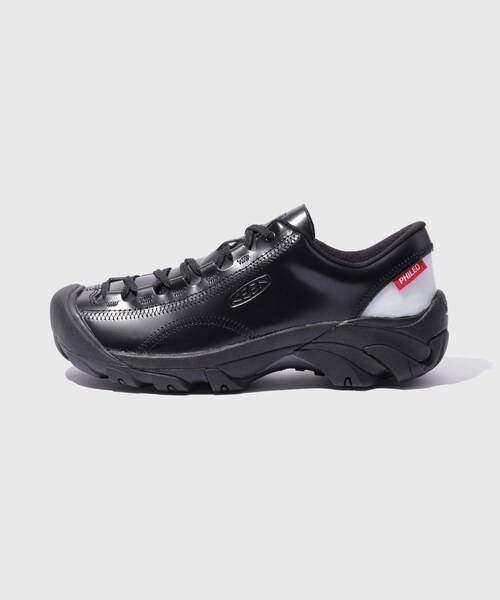 ADAM ET ROPE'(アダムエロペ)の「【PHILEO/フィレオ】TARGHEE PHILEO x KEEN(スニーカー・メンズ・ブラック/ホワイト・10/7/8/9)」の8枚目の写真