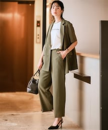 7days Life Styling | 【レディーススーツ】うすカルサッカー調素材半袖ジャケットセミワイドパンツスーツ（ダブルブレストテーラードジャケット＋パンツ）＜大きいサイズ有＞(スーツセット)