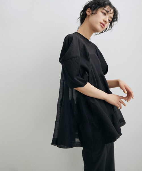 ADAM ET ROPE'（アダムエロペ）の「【Comfort embracement】別注 チュニック（シャツ/ブラウス・レディース・ブラック/ホワイト・F）」の2枚目の写真