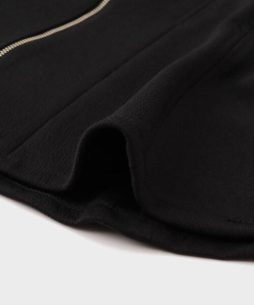 ROPE'（ロペ）の「【一部店舗限定】【REALM（レルム）】FRONT ZIP BLOUSE｜ペプラムビスチェ　26SS（シャツ/ブラウス・レディース・ブラック/ホワイト系・38）」の20枚目の写真
