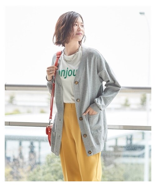 nissen（ニッセン）の「＜大きいサイズ＞綿混Ｖネックロング丈ゆるニットカーディガン（毛玉防止・ハンガー干し可能）（カーディガン/ボレロ・レディース・トマトレッド/黒/ロイヤルブルー/ココアブラウン/ブルーグリーン/杢グレー/【不要】モーブピンク/【不要】ミントグリーン/ミルキーホワイト/パープル/スモークブルー杢/ベージュ杢/アイスブルー・L/LL/3L/4L/5L/6L/8L/10L）」の13枚目の写真