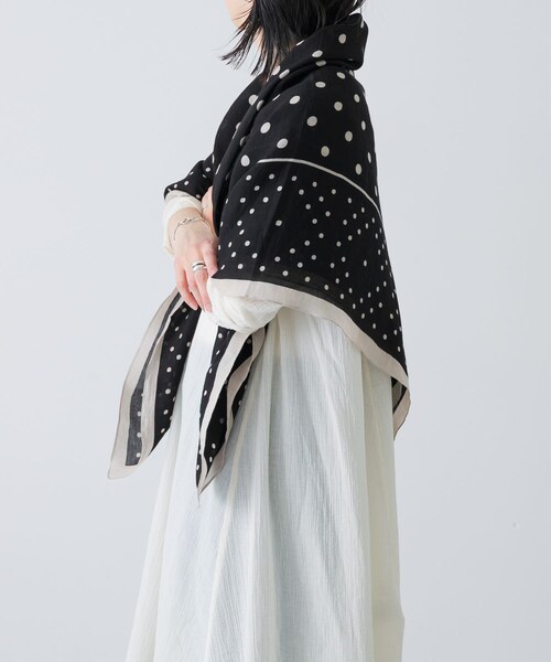 かぐれ(カグレ)の「manipuri STOLEジオメドット(ストール/ショール・レディース・BLACK/BEIGE・-)」の6枚目の写真