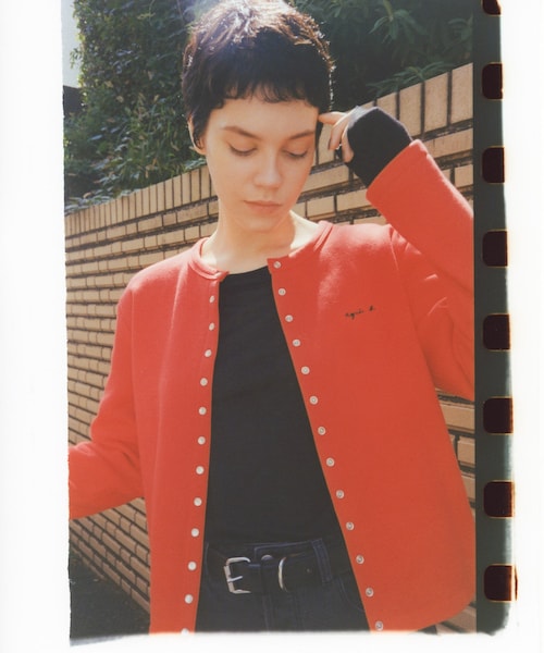 ADAM ET ROPE'(アダムエロペ)の「【agnes b. pour ADAM ET ROPE'】CARDIGAN PRESSIONS(カーディガン/ボレロ・レディース・ブラック/パープル/レッド・S)」の7枚目の写真