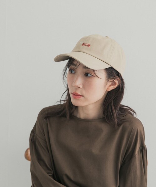 URBAN RESEARCH DOORS(アーバンリサーチドアーズ)の「LY LETTER CAP(キャップ・レディース・OATMEAL/PURPLE/BORDEAUX・Free)」の5枚目の写真