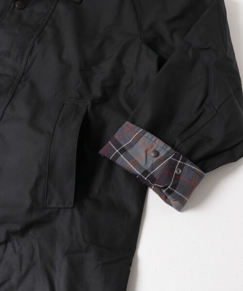 URBAN RESEARCH（アーバンリサーチ）の「Barbour　MODIFIED EXMOOR WAX COAT（テーラードジャケット・レディース・SAGE/BLACK・36/38）」の15枚目の写真