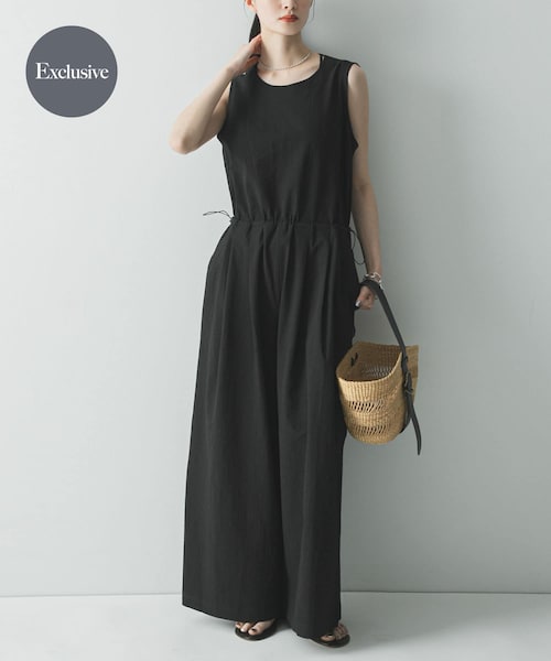 URBAN RESEARCH(アーバンリサーチ)の「『吸水速乾/UVカット』『別注』THOUSAND MILE×URBAN RESEARCH SLEEVELESS ALL IN ONE(つなぎ/オールインワン・レディース・BLACK/NAVYSTRIPE・M/L)」の1枚目の写真
