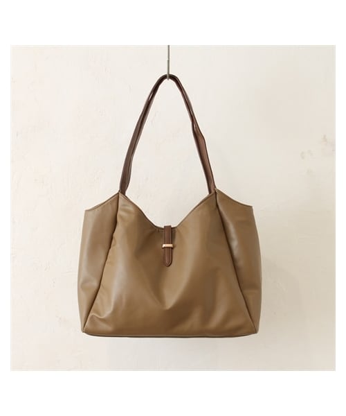 nissen（ニッセン）の「やわらか合皮フロントベルトデザイントートバッグ（Ａ４対応）（トートバッグ・メンズ・アイボリー/ブラック/モカ/ダークブルー・Y）」の3枚目の写真