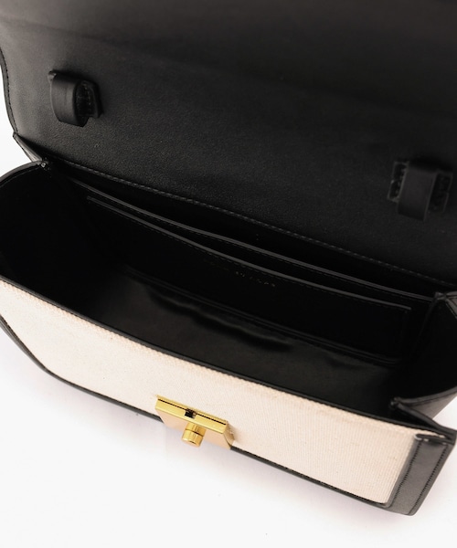 ADAM ET ROPE'（アダムエロペ）の「【サステナブル】オーガニックコットンフラップショルダーバッグ（ショルダーバッグ・レディース・ブラック/ブラウン・F）」の21枚目の写真