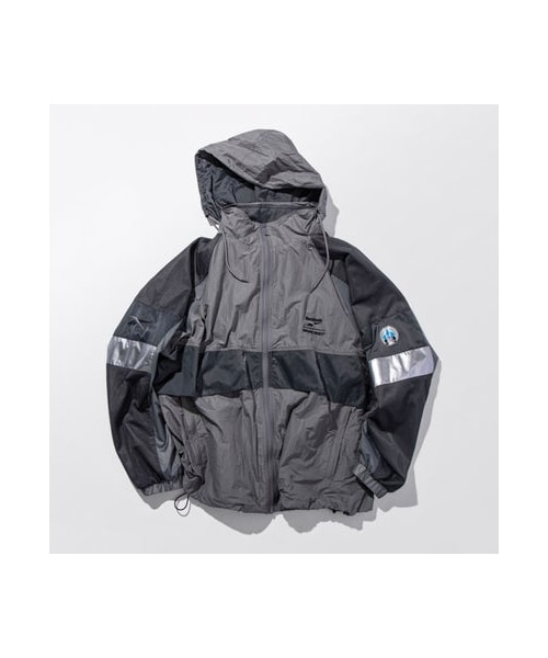 Reebok(リーボック)の「ドラゴンクエスト カラーコンビネーション トラックジャケット / DRAGON QUEST Color Combination Track Jacket (アウトドア/スポーツ・メンズ・R00212/R00213/R00214・S/M/L/XL/LL)」の2枚目の写真