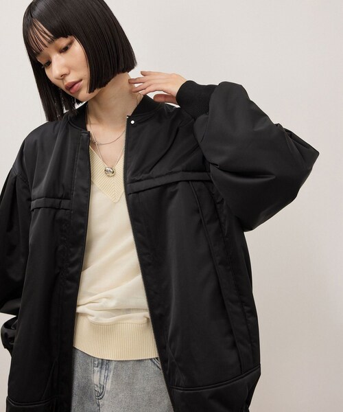 ADAM ET ROPE'(アダムエロペ)の「【WEB限定】・【定番】パフスリーブMA1(MA-1・レディース・ブラック/ダークブラウン/ブラウン・F)」の1枚目の写真