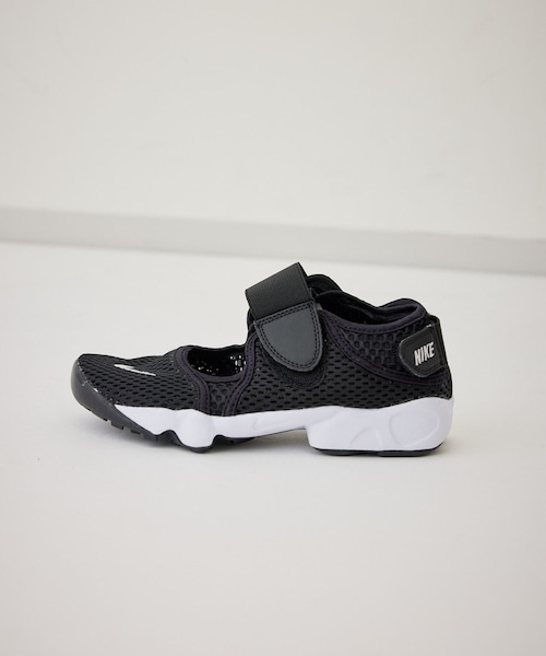 ROPE' PICNIC(ロペピクニック)の「【一部店舗限定】【KIDS/キッズ】【NIKE/ナイキ】RIFT GS/PS(サンダル・キッズ・ブラック系・19/20/21/22)」の22枚目の写真